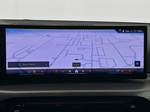 Used 2025 BMW 330i Sedan w/ M Sport Package image 13