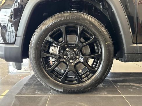 New 2026 Jeep Compass Latitude image 5