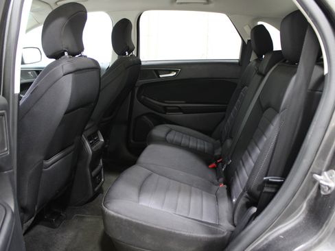 Used 2015 Ford Edge SE image 21