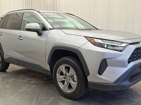 Certified 2025 Toyota RAV4 XLE AWD/4WD image 9