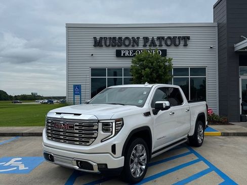 Used 2024 GMC Sierra 1500 Denali w/ Denali Reserve Package AWD/4WD image 1