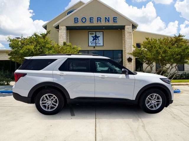 Used 2026 Ford Explorer Active w/ Active Comfort Package RWD image 6