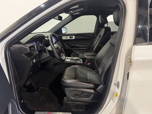 Used 2022 Ford Explorer ST-Line w/ Class IV Trailer Tow Package AWD/4WD image 15