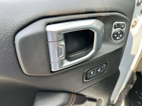 Used 2022 Jeep Gladiator Mojave w/ LED Lighting Group AWD/4WD image 13