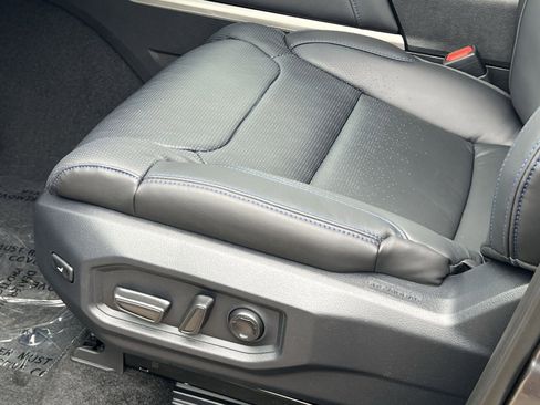 New 2026 Toyota Tundra Platinum AWD/4WD image 8