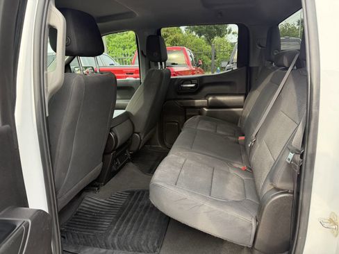 Used 2022 Chevrolet Silverado 1500 Custom w/ LPO, Dark Essentials Package RWD image 13