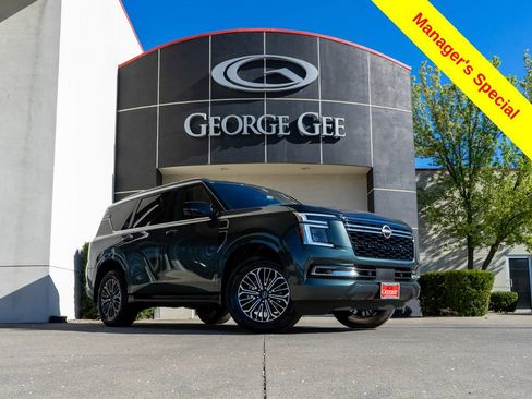 Used 2026 Nissan Armada SL w/ Captain's Chari Seat Package AWD/4WD image 42