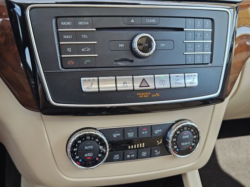 Used 2019 Mercedes-Benz GLS 450 4MATIC image 19