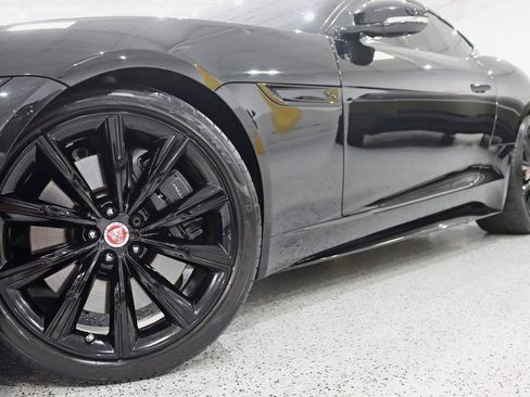 Used 2023 Jaguar F-TYPE R image 5