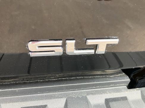 Used 2018 GMC Sierra 1500 SLT w/ SLT Premium Package image 38