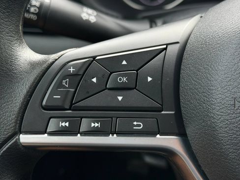 Certified 2025 Nissan Sentra SV FWD image 19