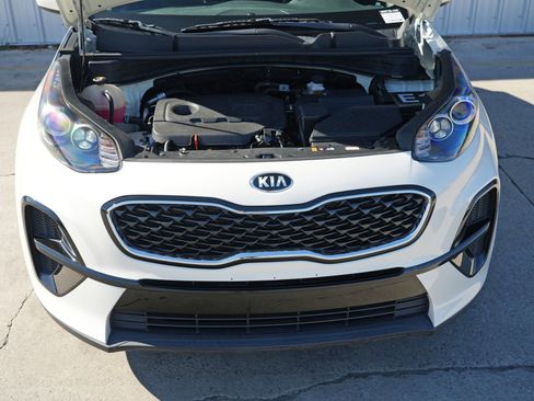 Used 2021 Kia Sportage LX image 7
