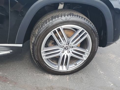 Used 2020 Mercedes-Benz GLS 450 4MATIC image 6