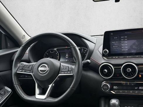 Used 2024 Nissan Sentra SR w/ SR Premium Package image 23