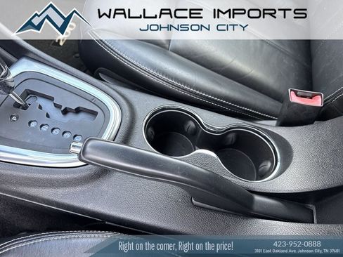 Used 2014 Chrysler 200 Limited FWD image 17