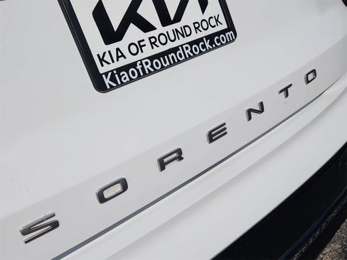 Used 2022 Kia Sorento SX image 11