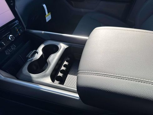 New 2026 RAM 1500 Big Horn AWD/4WD image 25