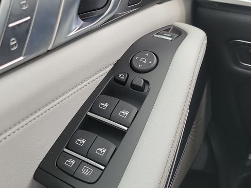 New 2027 BMW X7 xDrive40i w/ M Sport Package AWD/4WD image 25