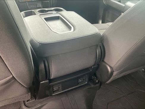 Used 2022 Chevrolet Silverado 1500 Custom AWD/4WD image 34