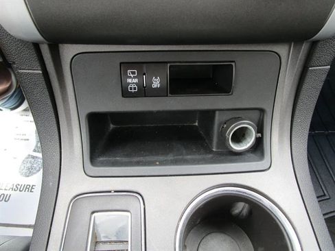 Used 2012 Chevrolet Traverse LT AWD/4WD image 23