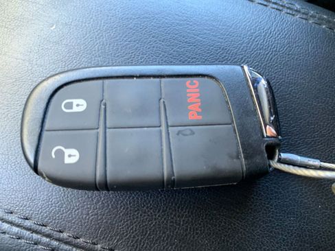 Used 2025 Jeep Compass Trailhawk w/ Trailer Tow Group image 22