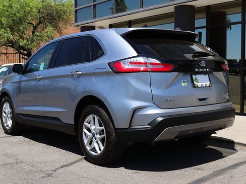 Used 2022 Ford Edge SEL w/ Convenience Package AWD/4WD image 9