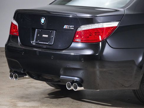 Used 2008 BMW M5 image 5