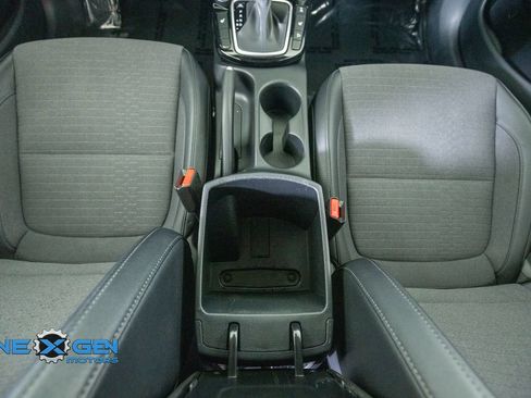 Used 2023 Kia Seltos S w/ Navigation Package AWD/4WD image 30
