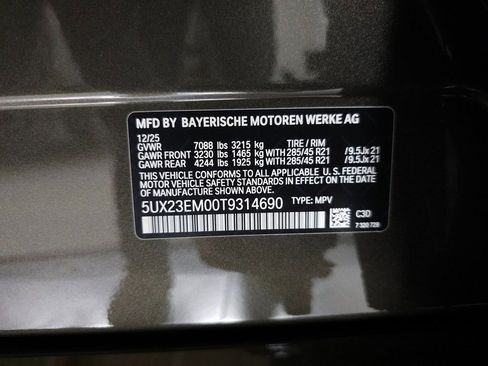 Used 2026 BMW X7 xDrive40i w/ M Sport Package AWD/4WD image 37