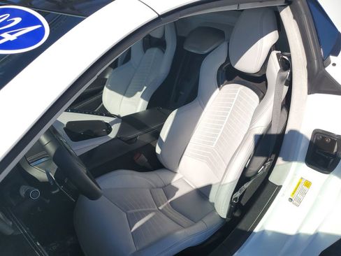 Used 2024 Chevrolet Corvette Stingray Premium Conv w/ Z51 Performance Package image 13