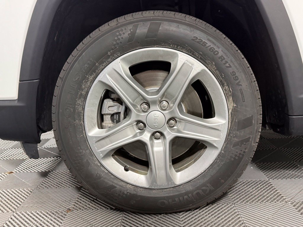 Used 2023 Jeep Compass Latitude AWD/4WD image 12
