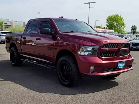 Used 2018 RAM 1500 Express AWD/4WD image 2