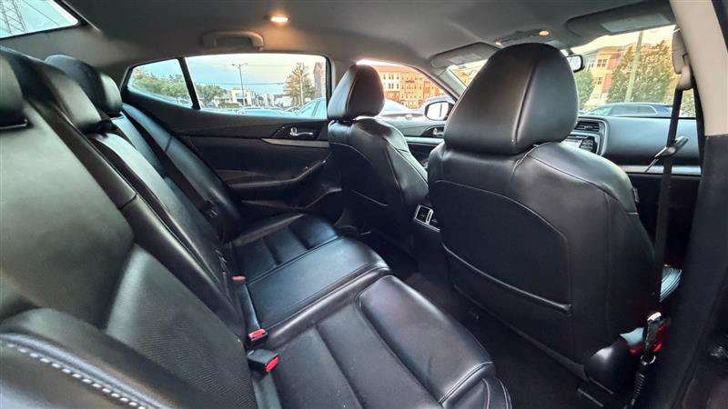 Used 2018 Nissan Maxima 3.5 SV FWD image 10