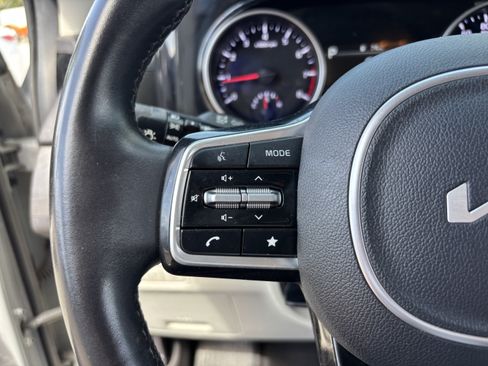 Used 2022 Kia Carnival SX FWD image 25