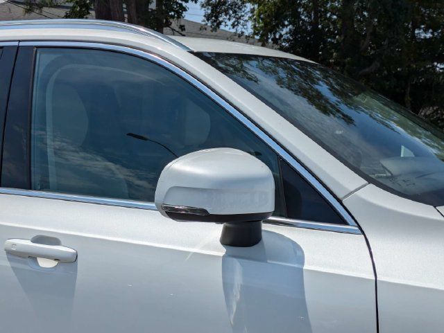 Certified 2024 Volvo XC90 B5 Plus AWD/4WD image 15