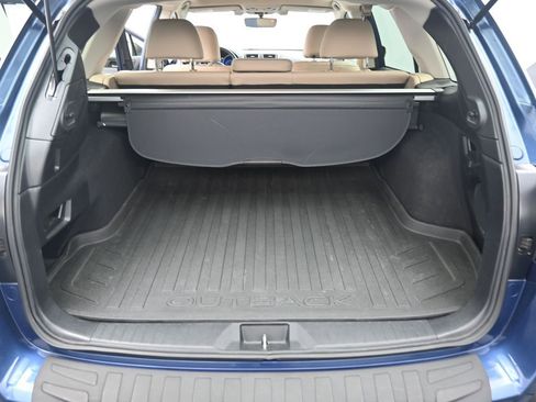 Used 2019 Subaru Outback 3.6R Limited image 17
