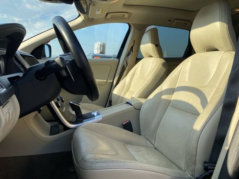 Used 2014 Volvo XC60 T6 AWD/4WD image 12