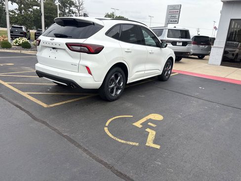 Used 2023 Ford Escape ST-Line w/ Tech Pack #1 AWD/4WD image 5