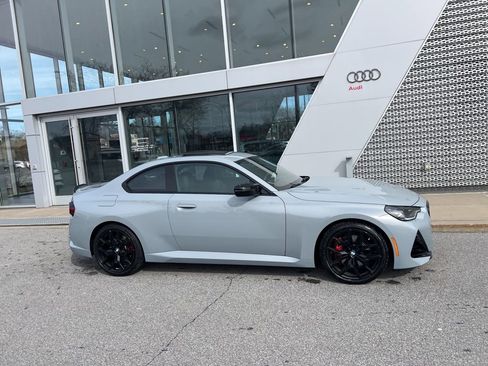 Used 2025 BMW M240i xDrive Coupe w/ Premium Package image 12