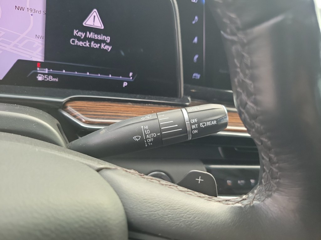Used 2023 Cadillac Escalade ESV Premium Luxury RWD image 31