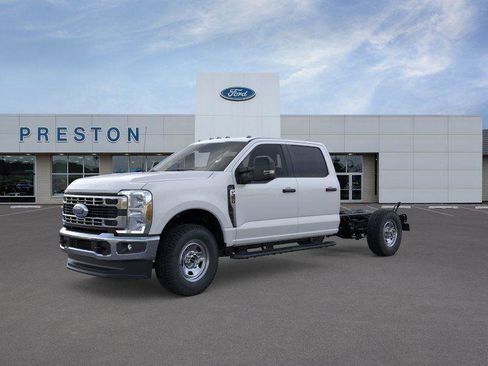 New 2026 Ford F350 XL w/ XL Chrome Package AWD/4WD image 2