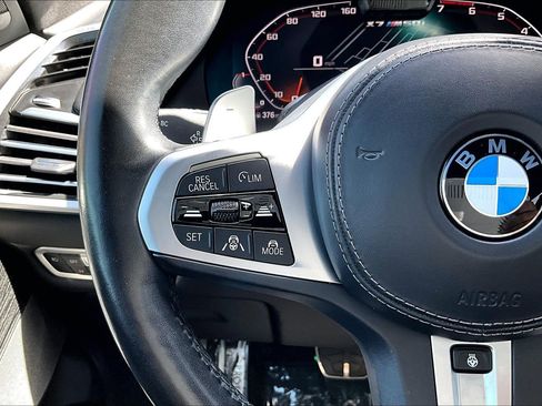 Used 2022 BMW X7 M50i AWD/4WD image 18