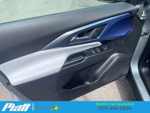 Used 2025 Chevrolet Equinox EV LT FWD image 19