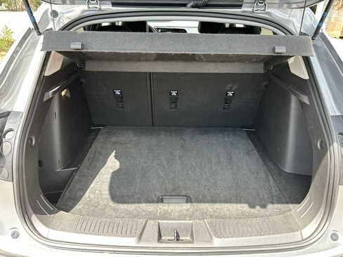 Certified 2025 Chevrolet Trax LT FWD image 25
