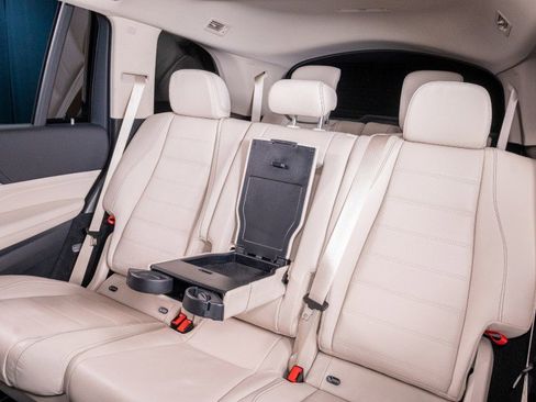 New 2026 Mercedes-Benz GLS 580 4MATIC image 30