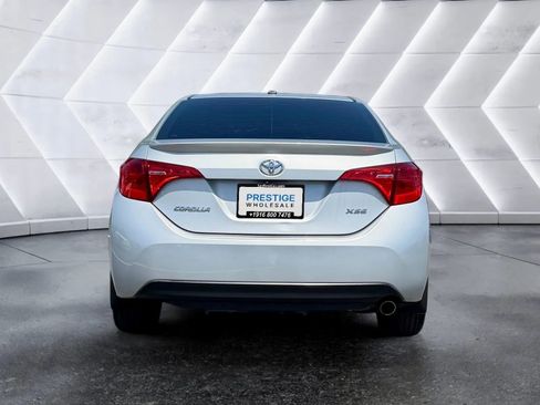 Used 2019 Toyota Corolla XSE FWD image 7