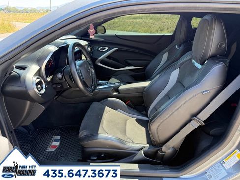 Used 2020 Chevrolet Camaro SS RWD image 13