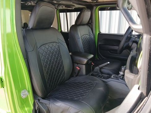 Used 2018 Jeep Wrangler Unlimited Sport S image 34