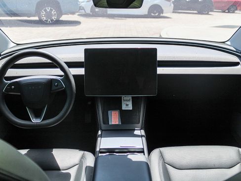 Used 2025 Tesla Model 3 Long Range RWD image 14