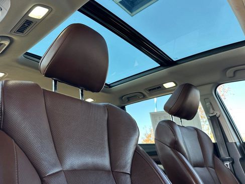 Used 2019 Subaru Ascent Touring w/ Popular Package #2 image 18